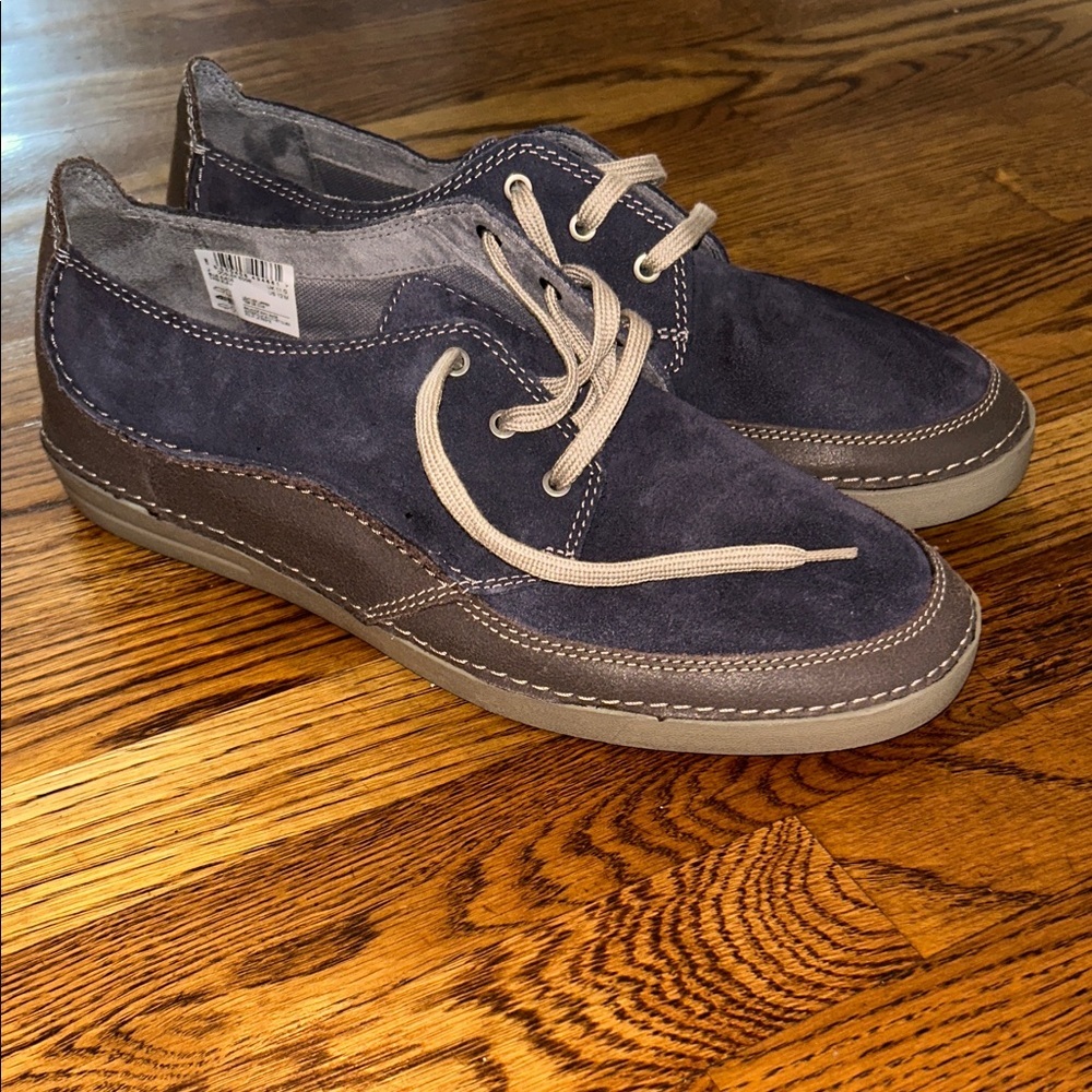 Clarks Men's Navy Suede Lace-up Loafers with Cream Laces Size 12